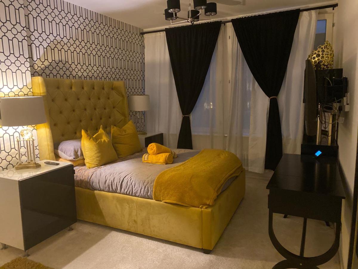 2 Bed Chic Apartment In Glasgow City Centre, Glasgow